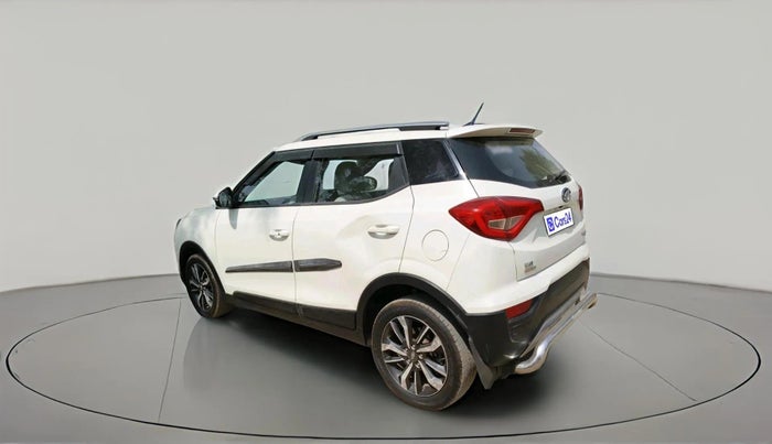 2019 Mahindra XUV300 W8 (O) 1.5 DIESEL AMT, Diesel, Automatic, 1,21,428 km, exterior