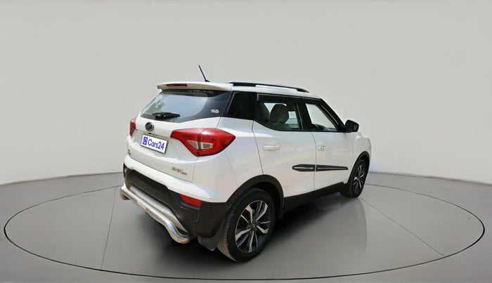 2019 Mahindra XUV300 W8 (O) 1.5 DIESEL AMT, Diesel, Automatic, 1,21,428 km, exterior