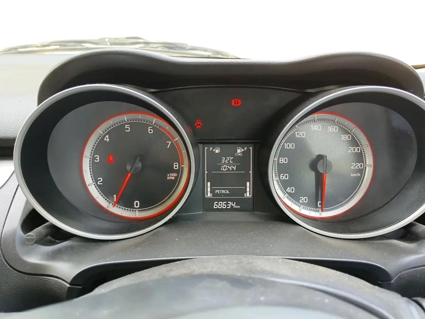 2023 Maruti Swift ZXI CNG, CNG, Manual, 68,634 km, interior