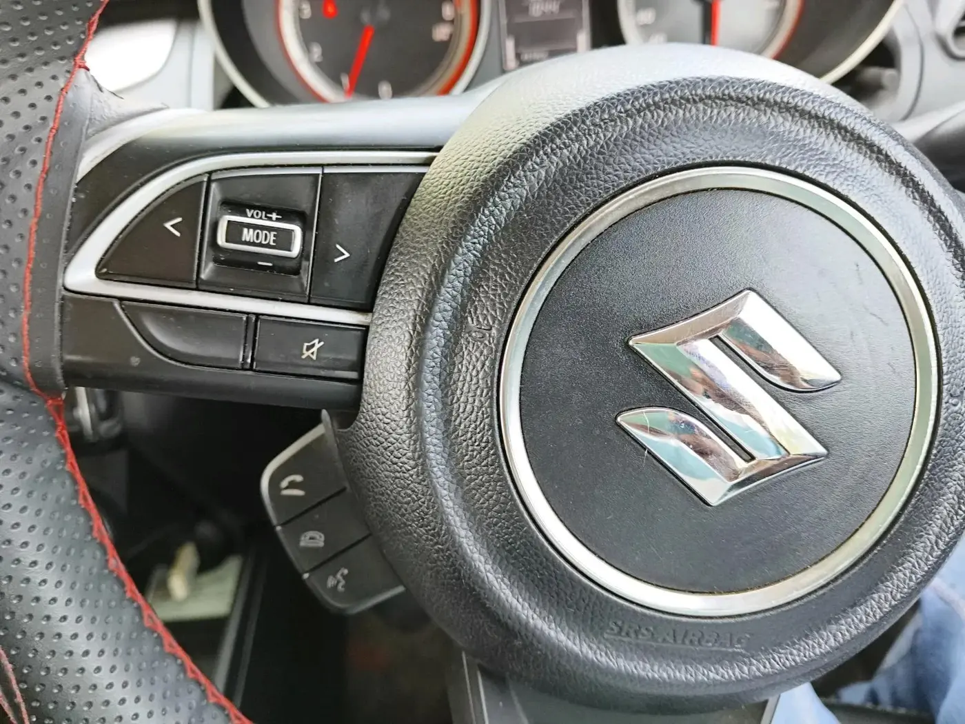 2023 Maruti Swift ZXI CNG, CNG, Manual, 68,634 km, interior