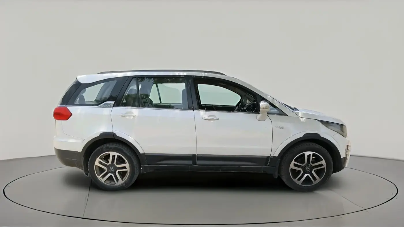 2018 Tata Hexa XT 4X2 7 STR, Diesel, Manual, 1,82,917 km, exterior