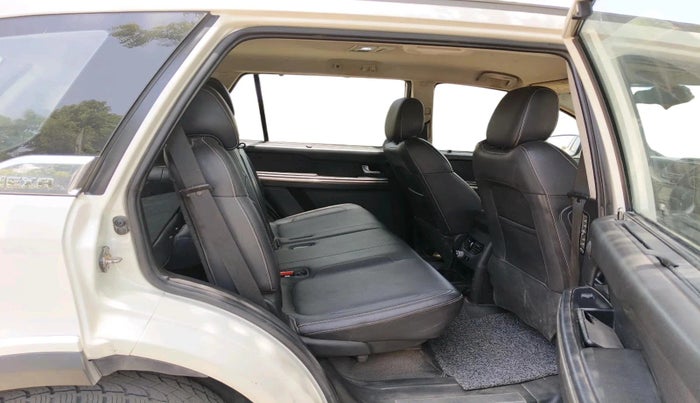 2018 Tata Hexa XT 4X2 7 STR, Diesel, Manual, 1,82,917 km, interior