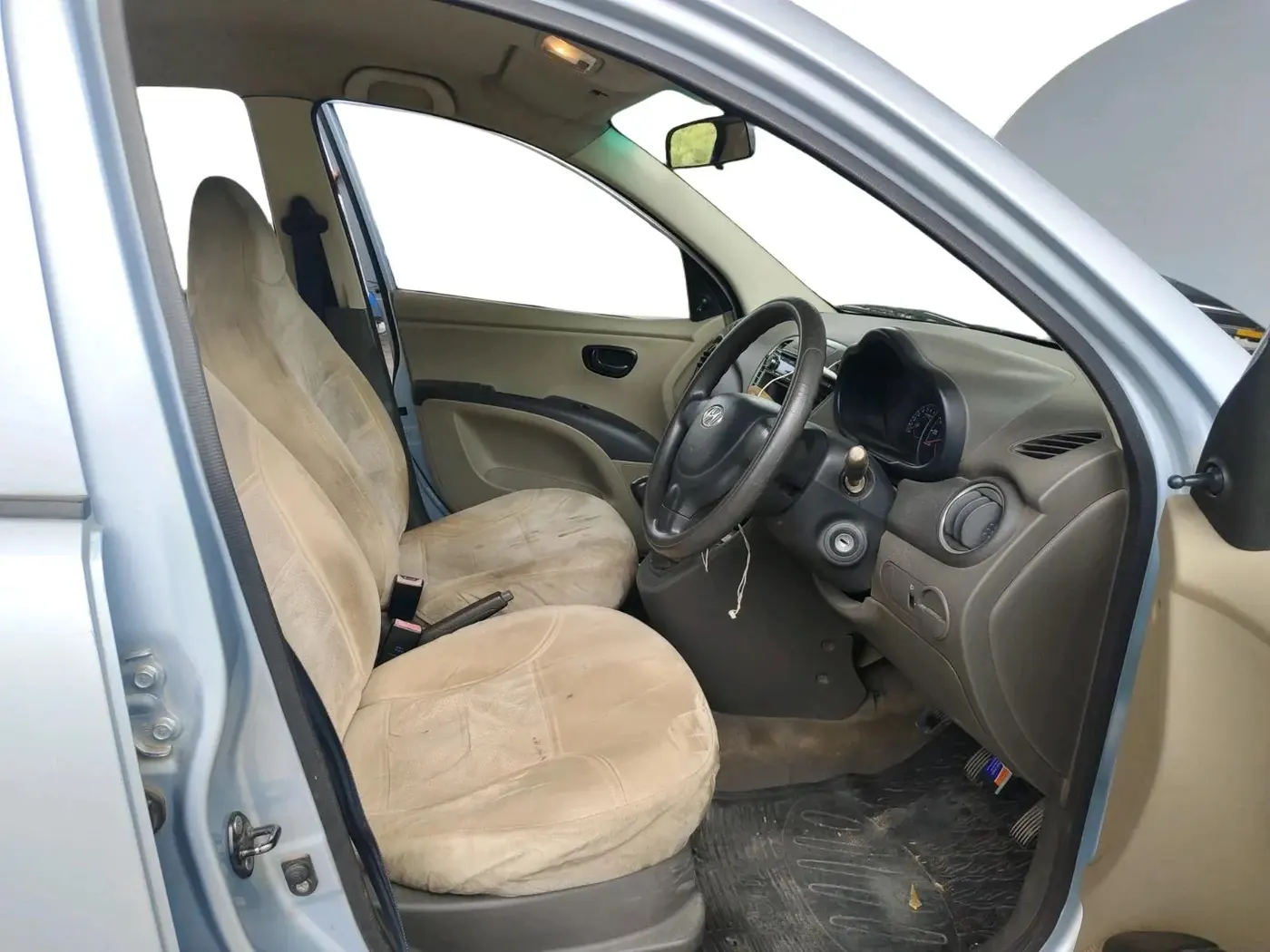 2011 Hyundai i10 ERA 1.1, Petrol, Manual, 95,846 km, interior
