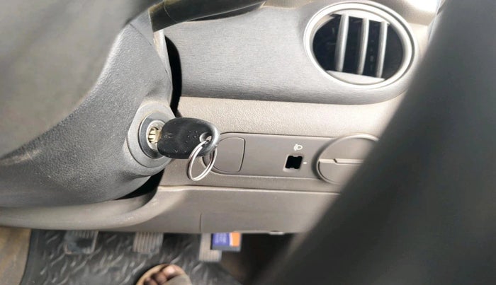 2011 Hyundai i10 ERA 1.1, Petrol, Manual, 95,846 km, interior