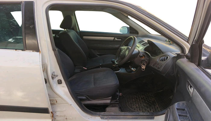 2011 Maruti Swift VDI, Diesel, Manual, 1,77,386 km, interior