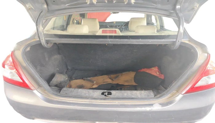 2015 Maruti Swift Dzire VDI, Diesel, Manual, 1,50,420 km, exterior