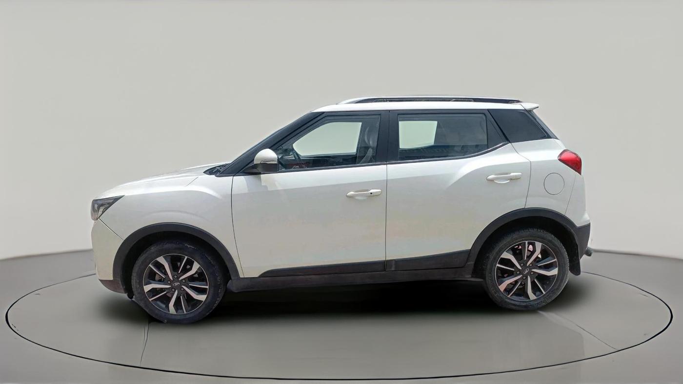 2019 Mahindra XUV300 W8 (O) 1.5 DIESEL, Diesel, Manual, 47,719 km, exterior
