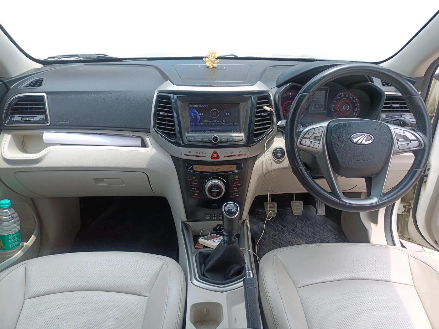 2019 Mahindra XUV300 W8 (O) 1.5 DIESEL, Diesel, Manual, 47,719 km, interior