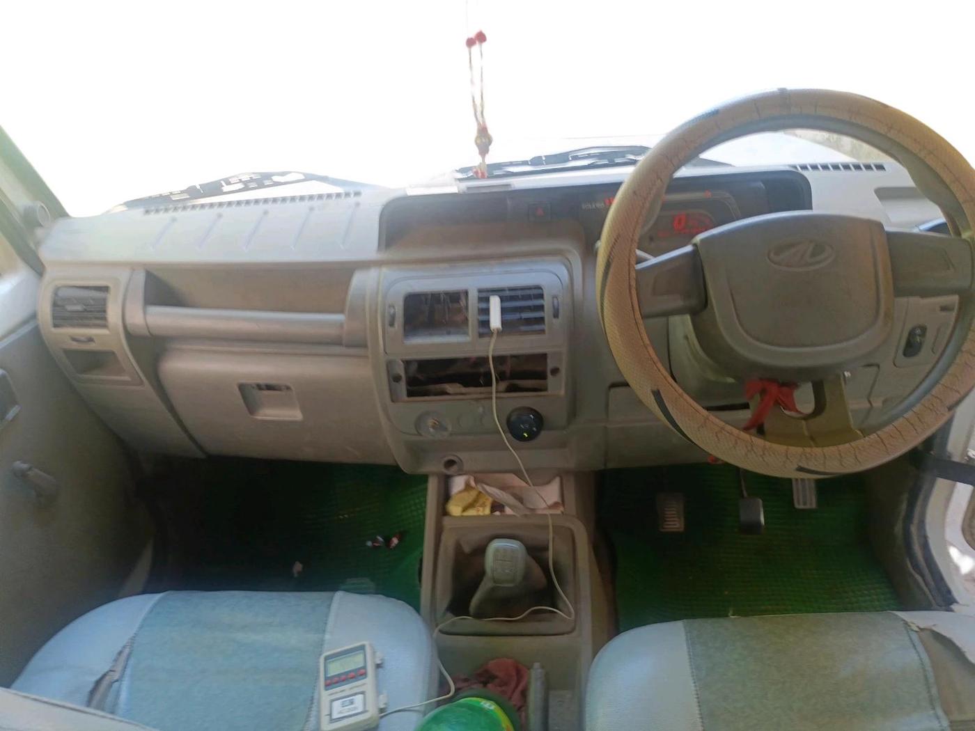 2011 Mahindra Bolero SLE BS-III, Diesel, Manual, 2,41,629 km, interior