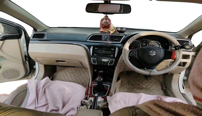 2016 Maruti Ciaz ZDI SHVS, Diesel, Manual, 66,465 km, interior
