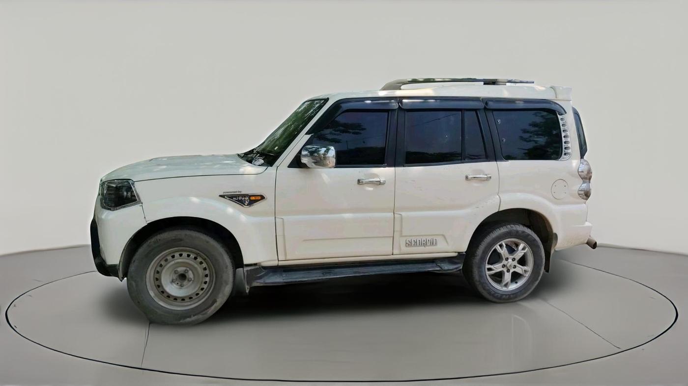 2016 Mahindra Scorpio S10, Diesel, Manual, 80,311 km, exterior