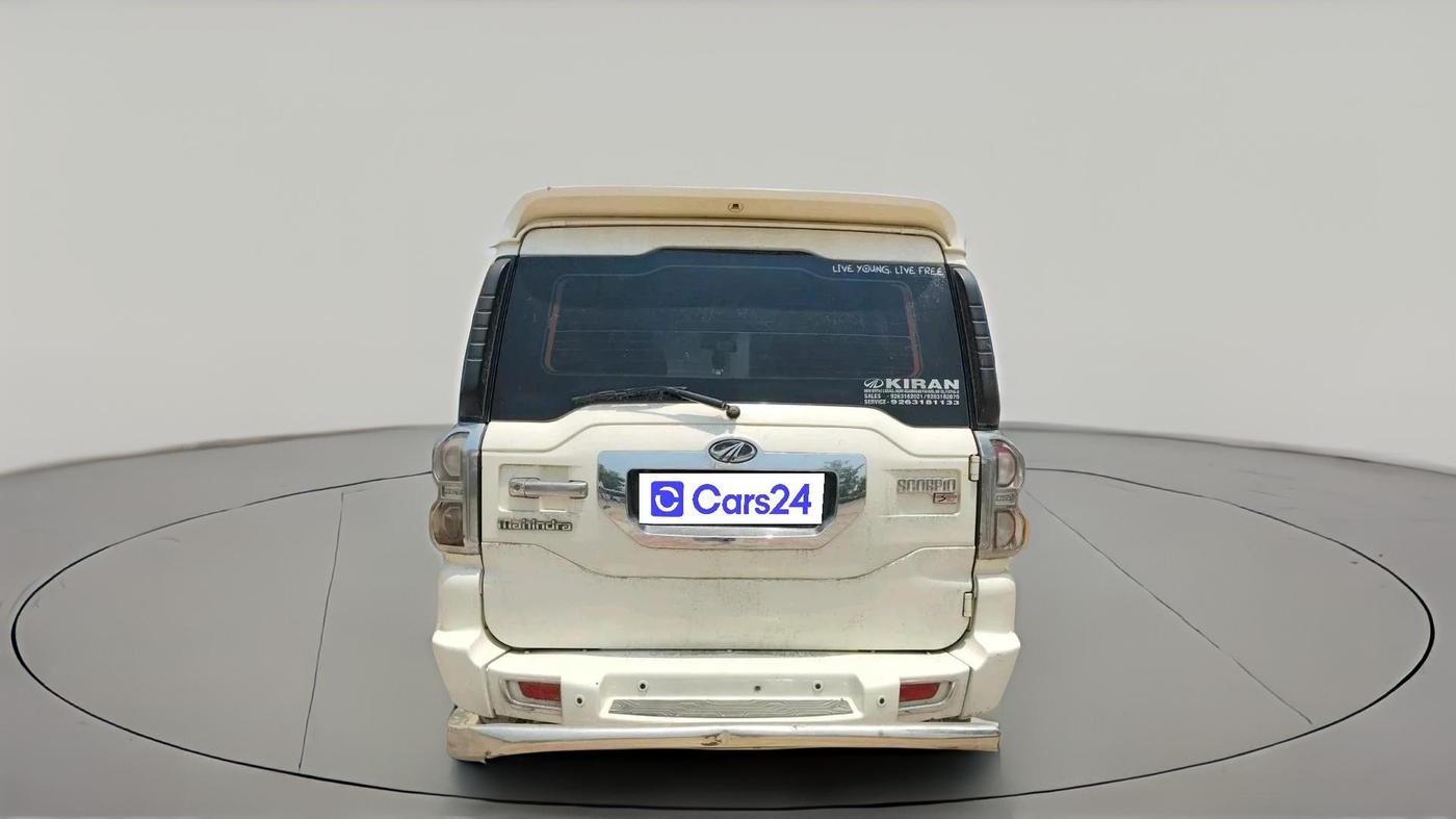 2016 Mahindra Scorpio S10, Diesel, Manual, 80,311 km, exterior