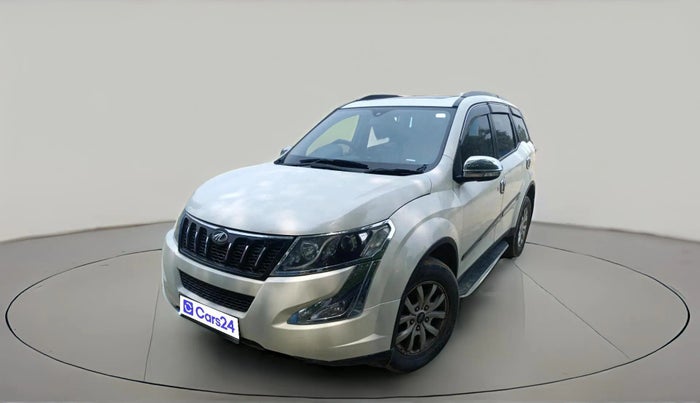 2016 Mahindra XUV500 W10, Diesel, Manual, 63,567 km, exterior