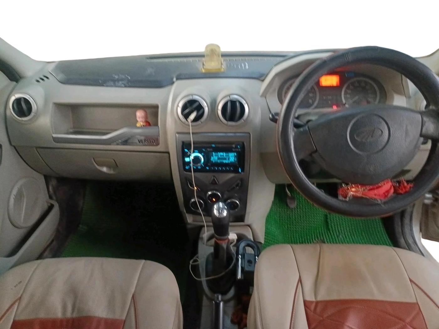 2014 Mahindra Verito 1.5 D6, Diesel, Manual, 1,80,074 km, interior