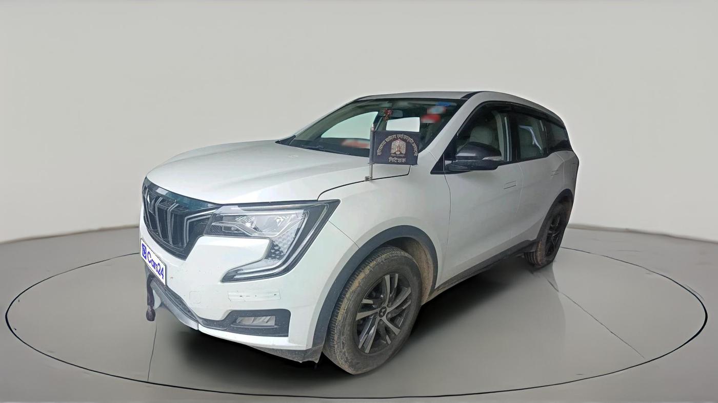 2024 Mahindra XUV700 AX 5 P MT 7 STR, Petrol, Manual, 67,243 km, exterior