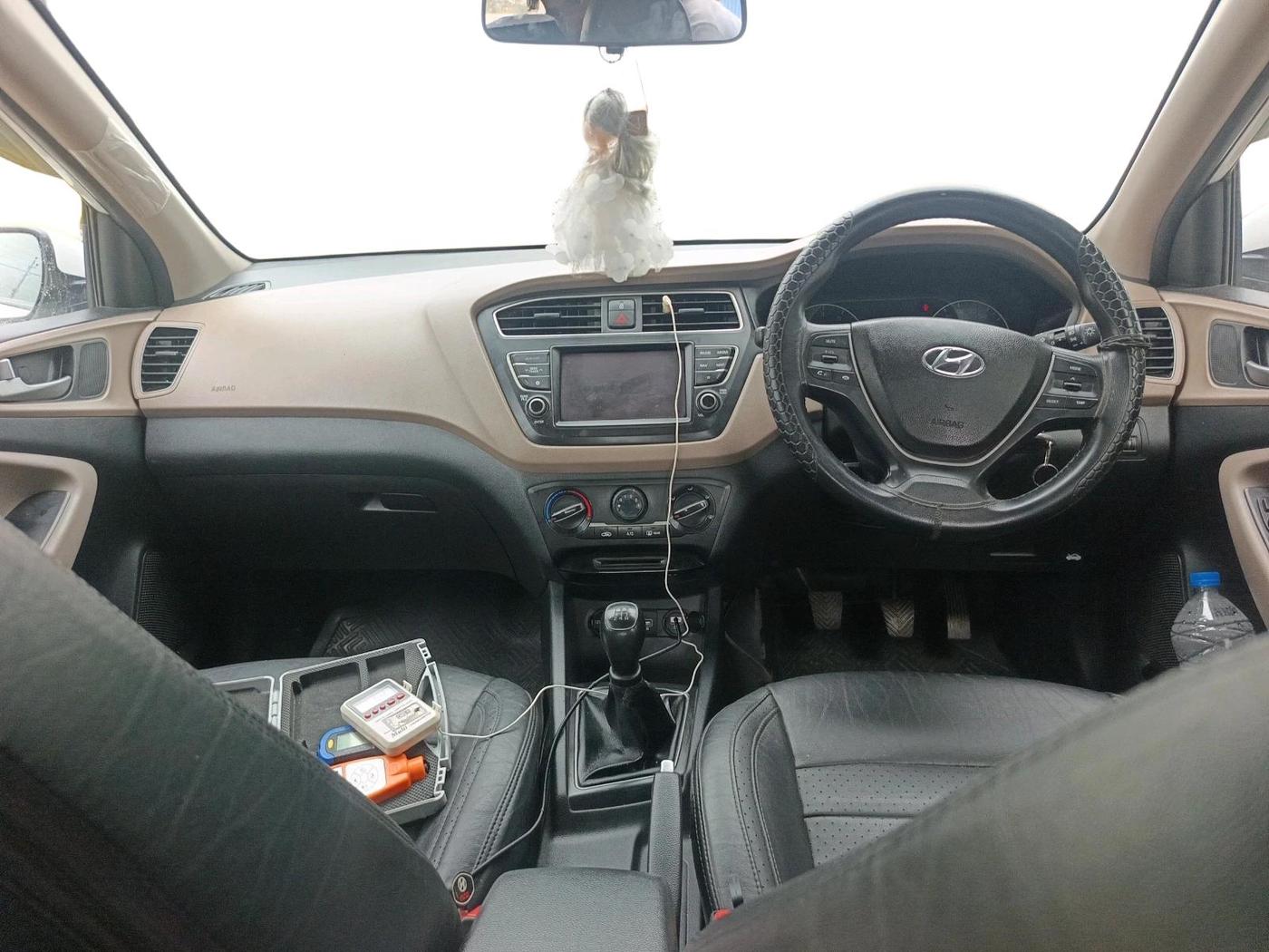 2020 Hyundai Elite i20 SPORTZ PLUS 1.2, Petrol, Manual, 87,061 km, interior
