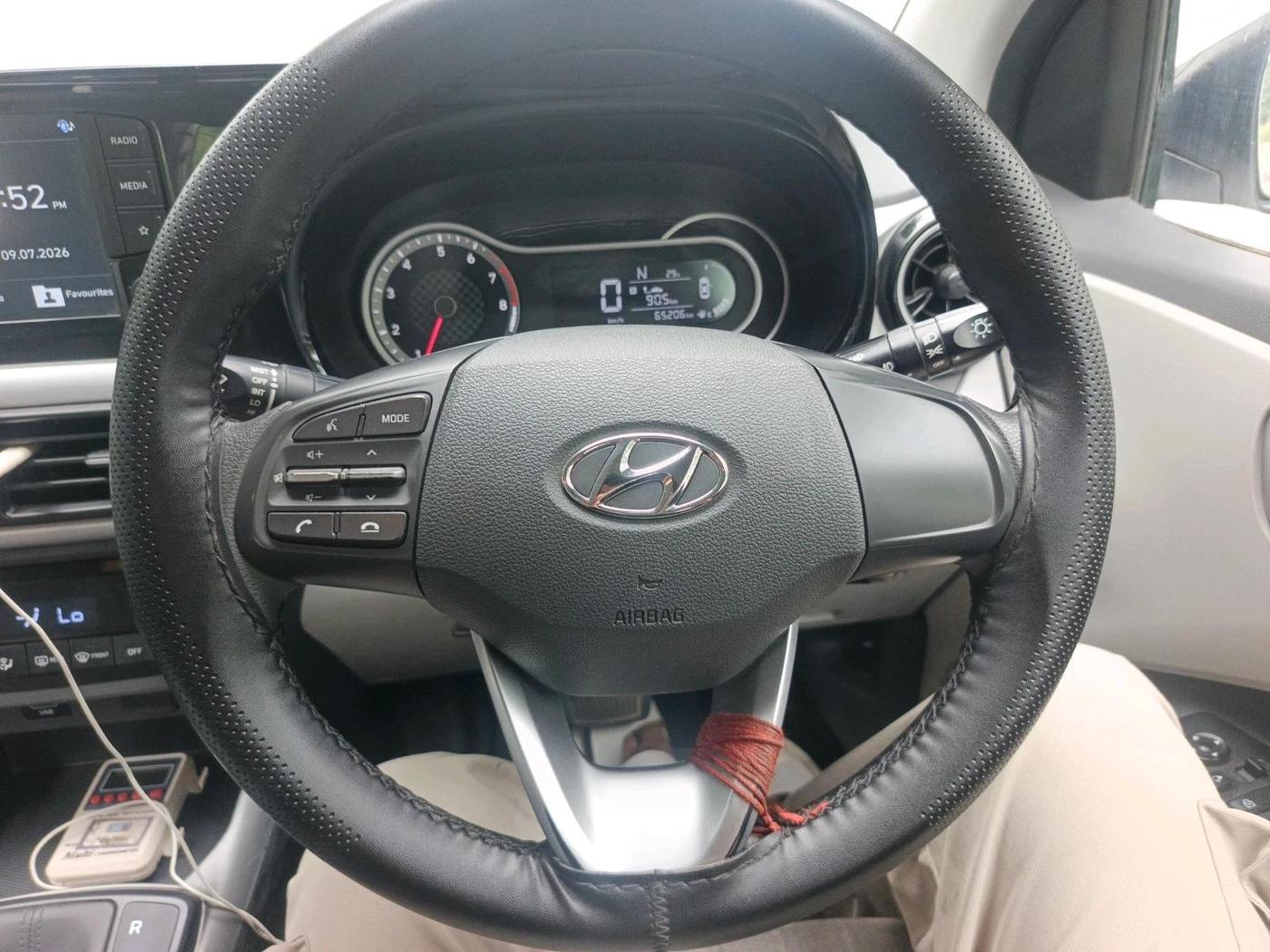 2020 Hyundai Grand i10 SPORTZ AT 1.2 KAPPA VTVT, Petrol, Automatic, 65,206 km, interior