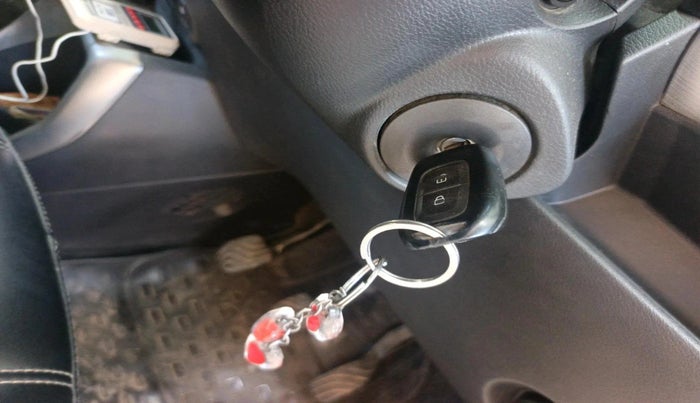 2021 Datsun Redi Go T, Petrol, Manual, 1,06,033 km, interior