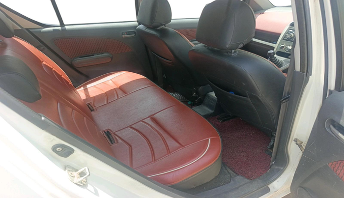 2013 Maruti Ritz VDI, Diesel, Manual, 1,01,323 km, interior