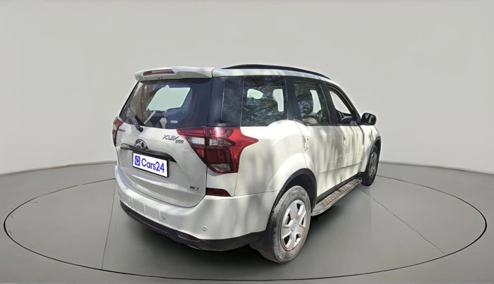 2018 Mahindra XUV500 W7, Diesel, Manual, 1,59,256 km, exterior