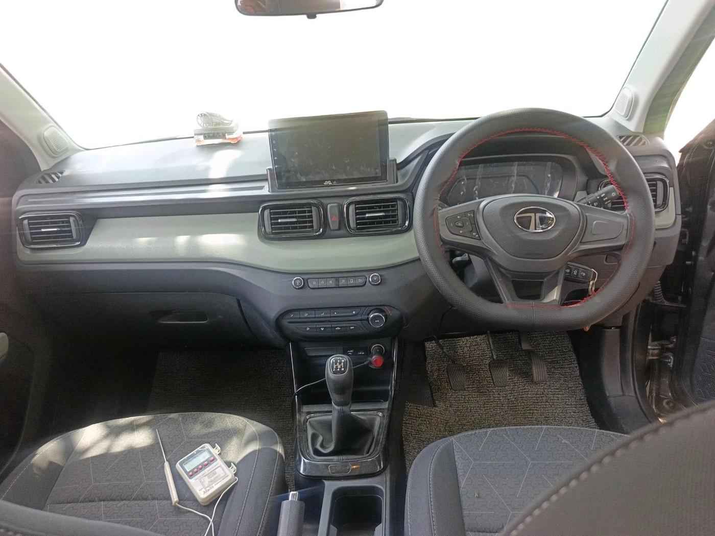 2025 Tata PUNCH ADVENTURE MT, Petrol, Manual, 5,009 km, interior