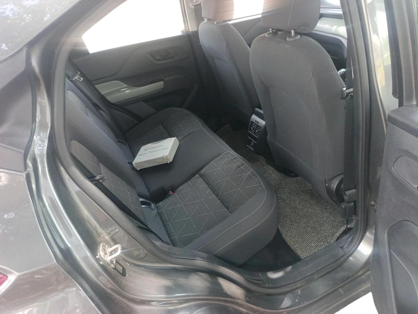 2025 Tata PUNCH ADVENTURE MT, Petrol, Manual, 5,009 km, interior