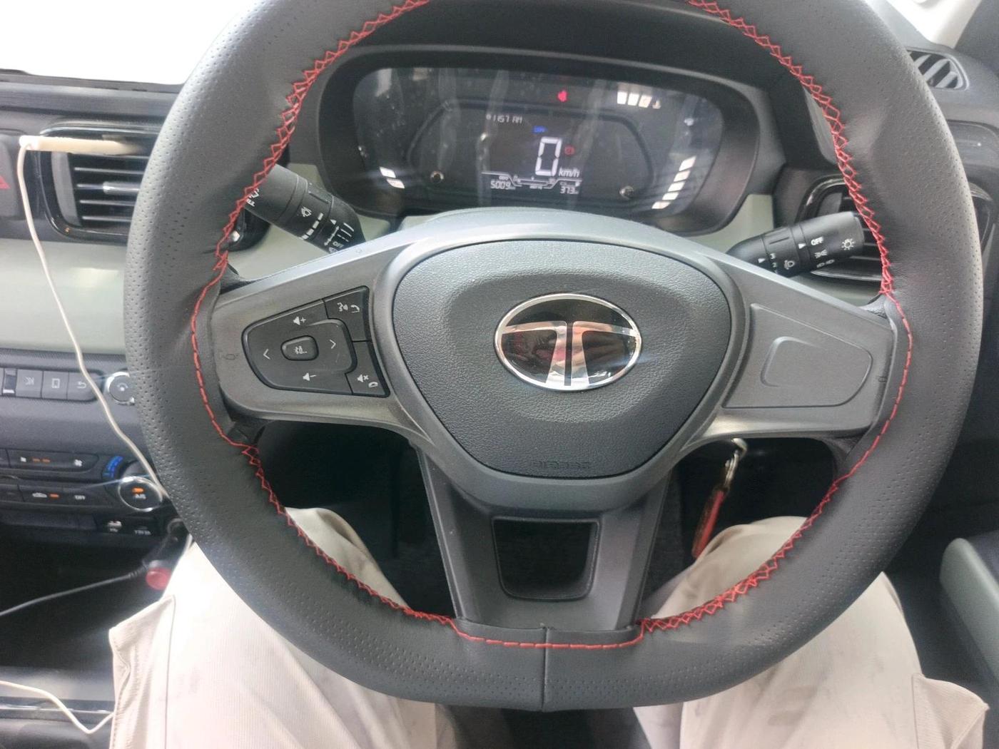 2025 Tata PUNCH ADVENTURE MT, Petrol, Manual, 5,009 km, interior