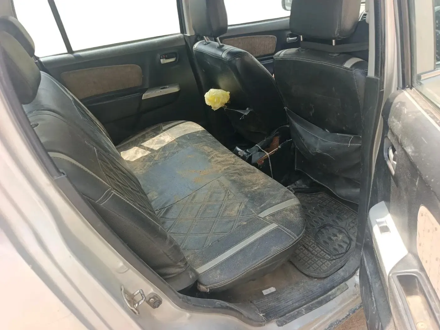 2013 Maruti Wagon R 1.0 VXI, CNG, Manual, 93,049 km, interior