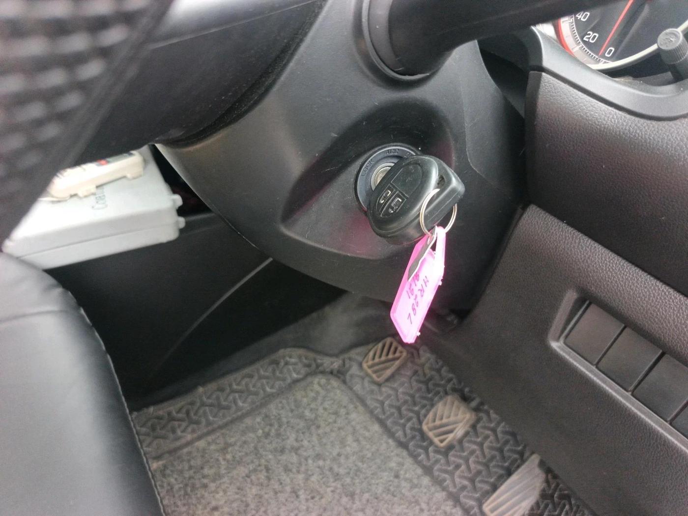 2024 Maruti Swift VXI, Petrol, Manual, 15,615 km, interior