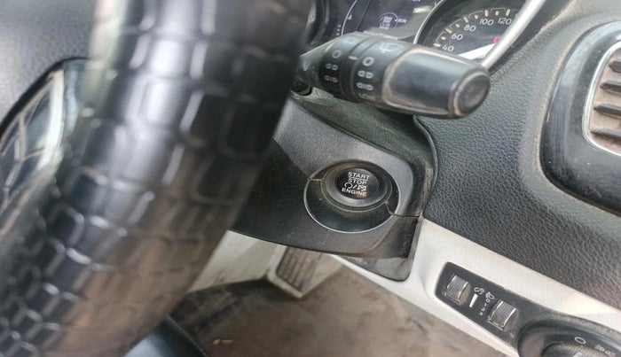 2017 Jeep Compass LIMITED 2.0 DIESEL 4X4, Diesel, Manual, 2,87,492 km, interior