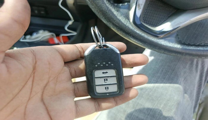 2016 Honda City 1.5L I-DTEC VX, Diesel, Manual, 2,60,201 km, interior