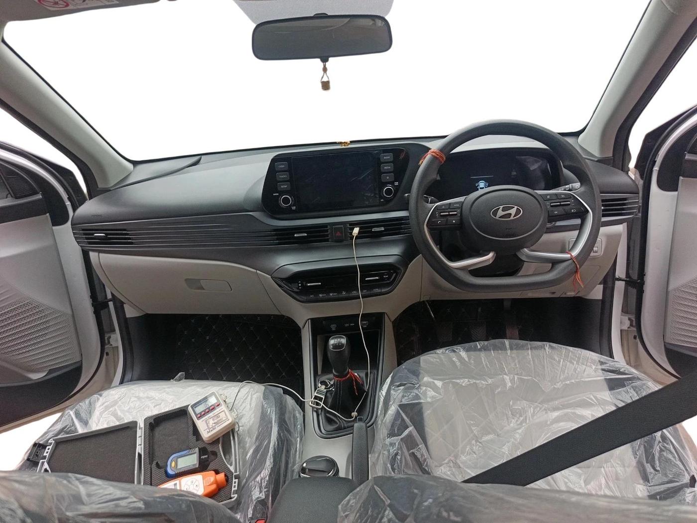 2025 Hyundai NEW I20 SPORTZ 1.2 MT, Petrol, Manual, 11,185 km, interior