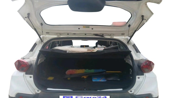 2023 Tata PUNCH PURE MT CNG, CNG, Manual, 62,012 km, exterior