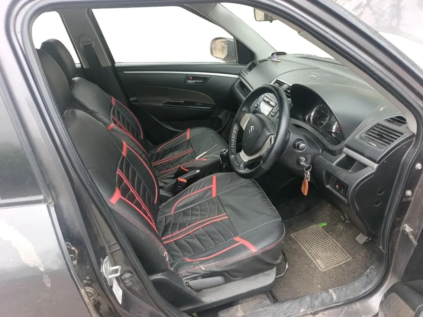2016 Maruti Swift VXI, Petrol, Manual, 94,722 km, interior