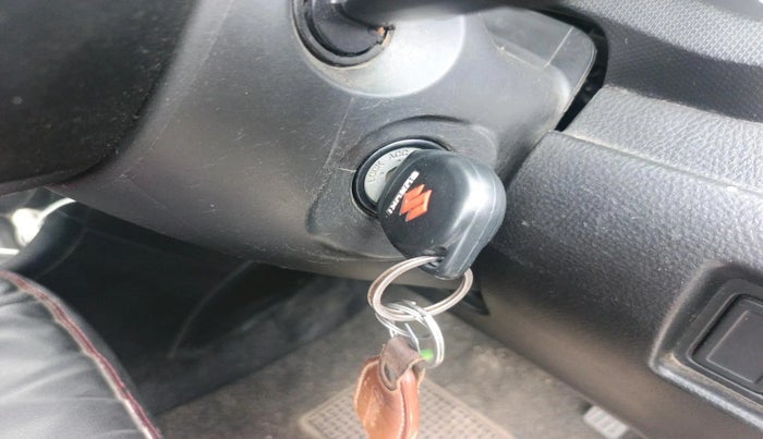 2016 Maruti Swift VXI, Petrol, Manual, 94,722 km, interior