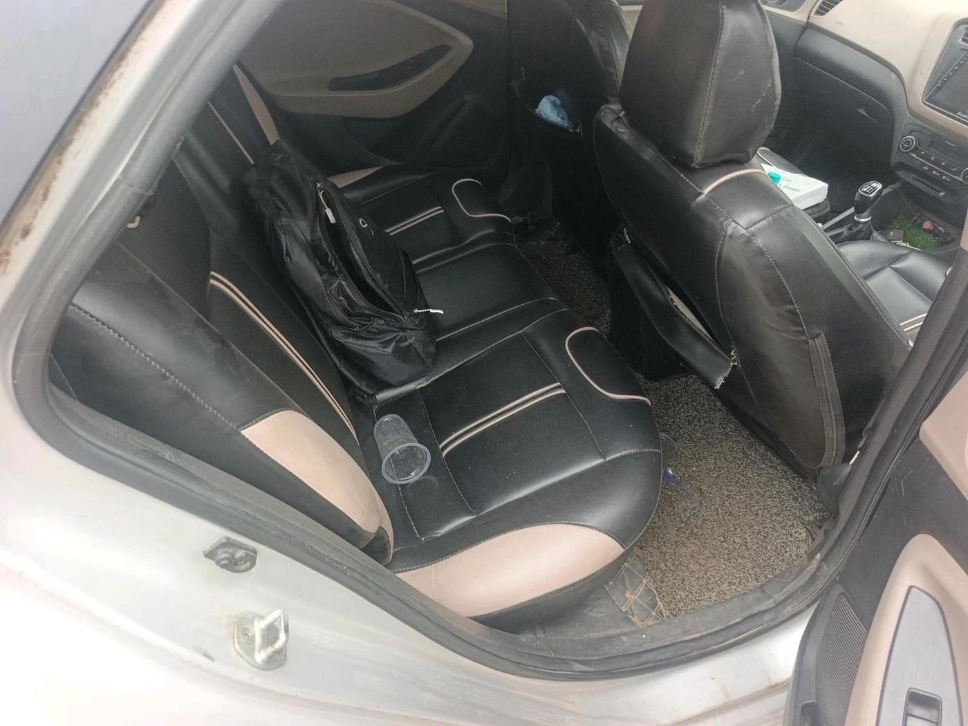 2015 Hyundai Elite i20 ASTA 1.4 CRDI, Diesel, Manual, 1,76,437 km, interior