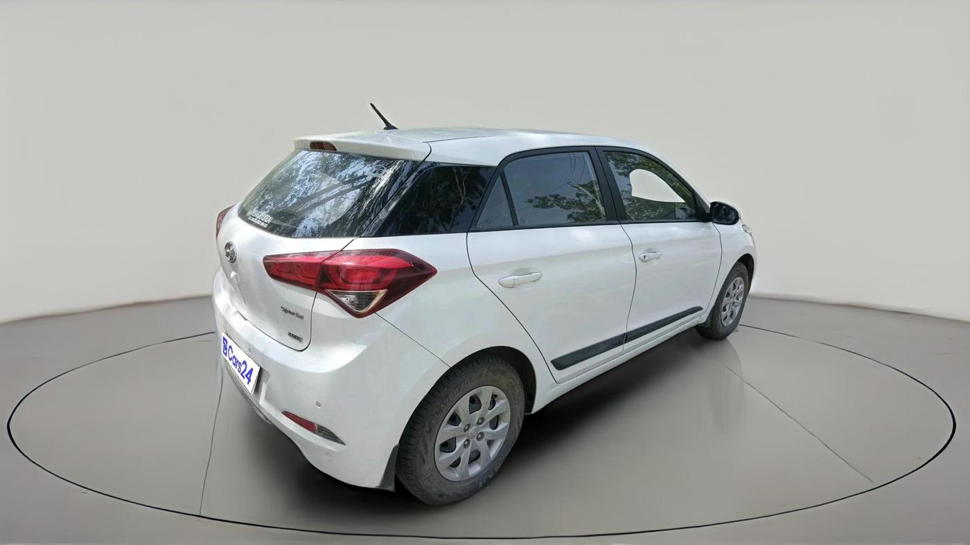 2016 Hyundai Elite i20 SPORTZ 1.4 CRDI, Diesel, Manual, 1,05,785 km, exterior