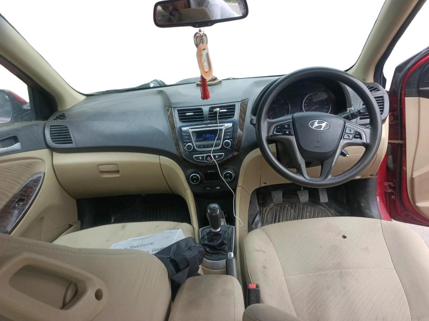 2015 Hyundai Verna 1.6 CRDI S, Diesel, Manual, 1,46,113 km, interior