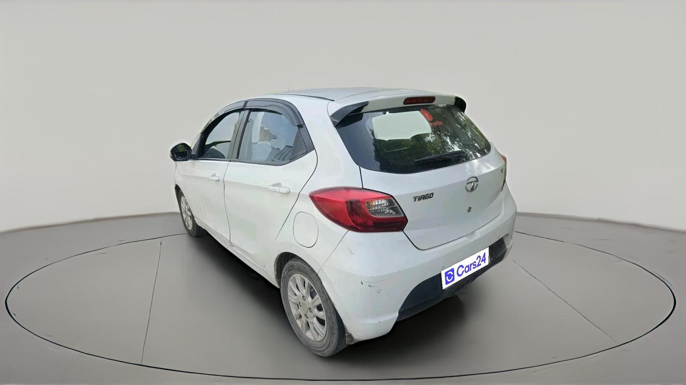 2017 Tata Tiago XZ DIESEL, Diesel, Manual, 1,22,886 km, exterior
