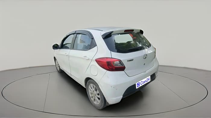 2017 Tata Tiago XZ DIESEL, Diesel, Manual, 1,22,886 km, exterior