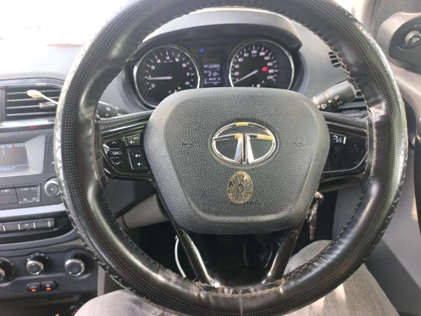 2017 Tata Tiago XZ DIESEL, Diesel, Manual, 1,22,886 km, interior