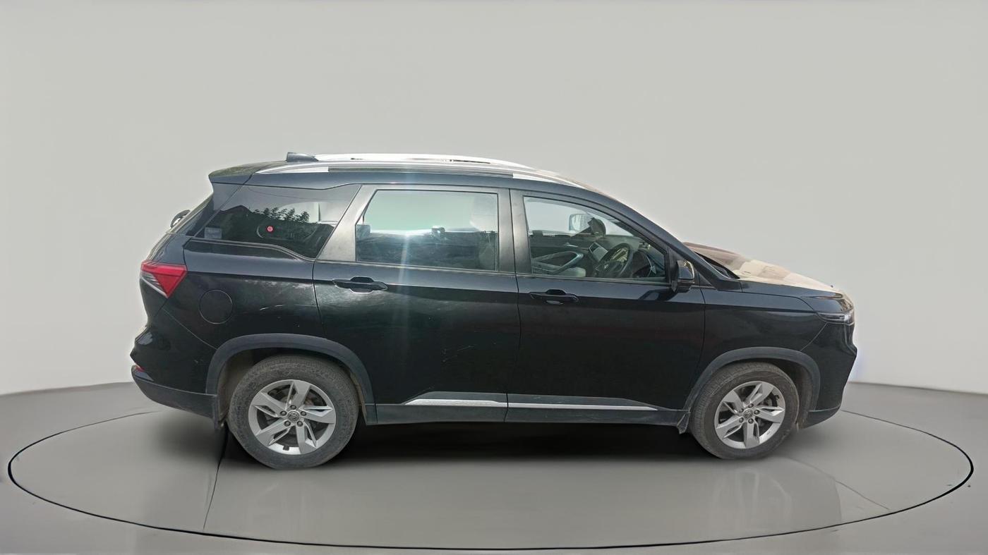 2021 MG HECTOR PLUS SUPER 2.0 DIESEL TURBO MT 7-STR, Diesel, Manual, 64,711 km, exterior