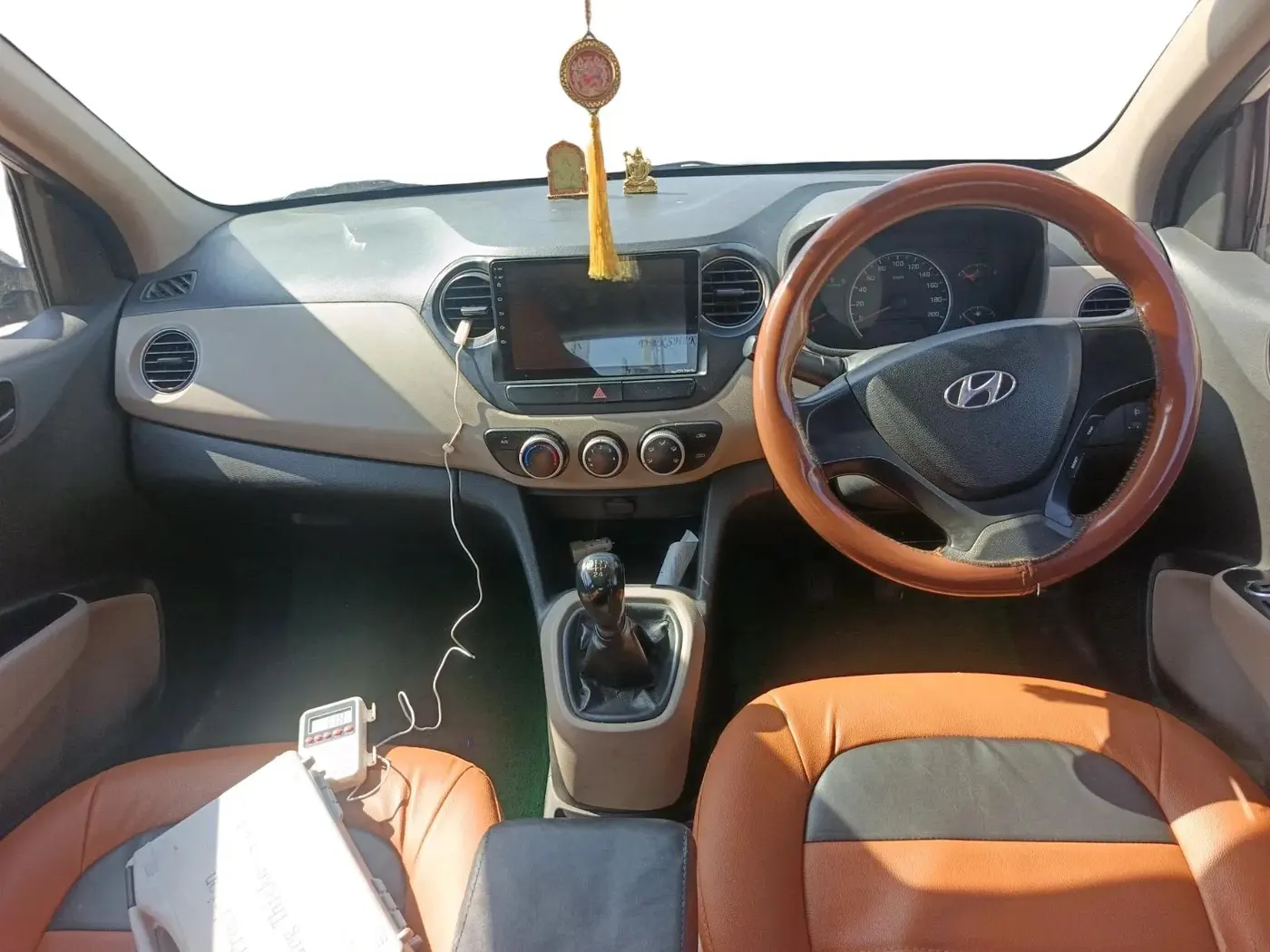 2013 Hyundai Grand i10 MAGNA 1.1 CRDI, Diesel, Manual, 1,11,952 km, interior
