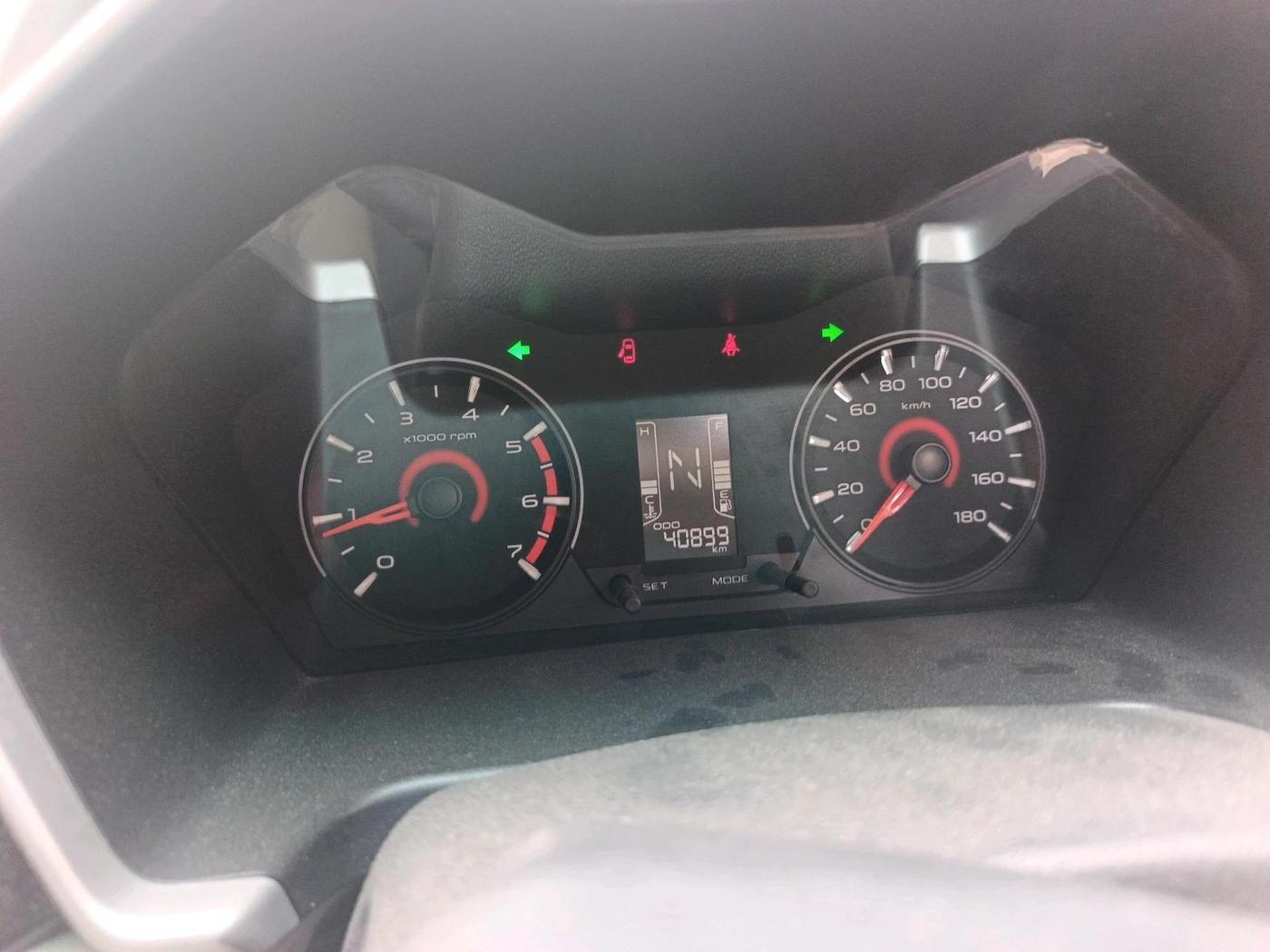 2017 Mahindra Kuv100 K8 6 STR, Petrol, Manual, 40,899 km, interior