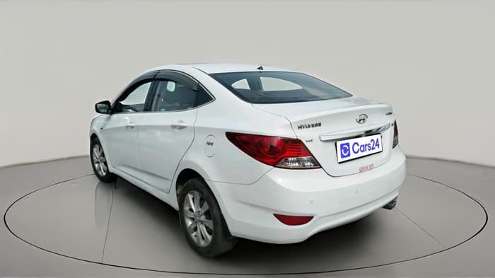 2011 Hyundai Verna FLUIDIC 1.6 VTVT SX, Petrol, Manual, 87,204 km, exterior