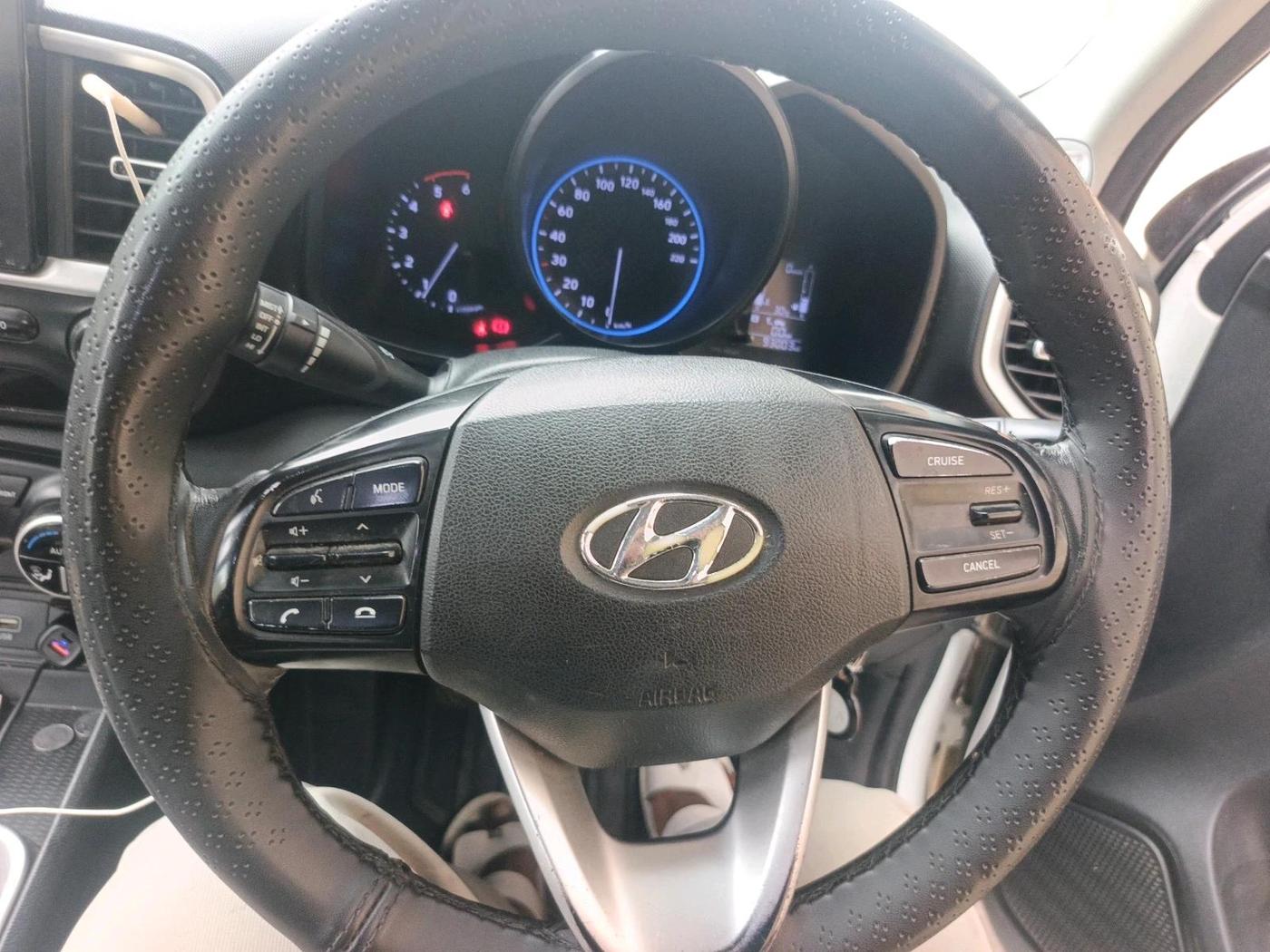 2019 Hyundai VENUE SX 1.4 CRDI, Diesel, Manual, 93,003 km, interior