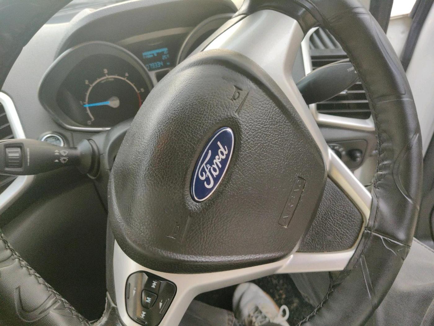 2017 Ford Ecosport TITANIUM 1.5L DIESEL, Diesel, Manual, 3,50,000 km, interior
