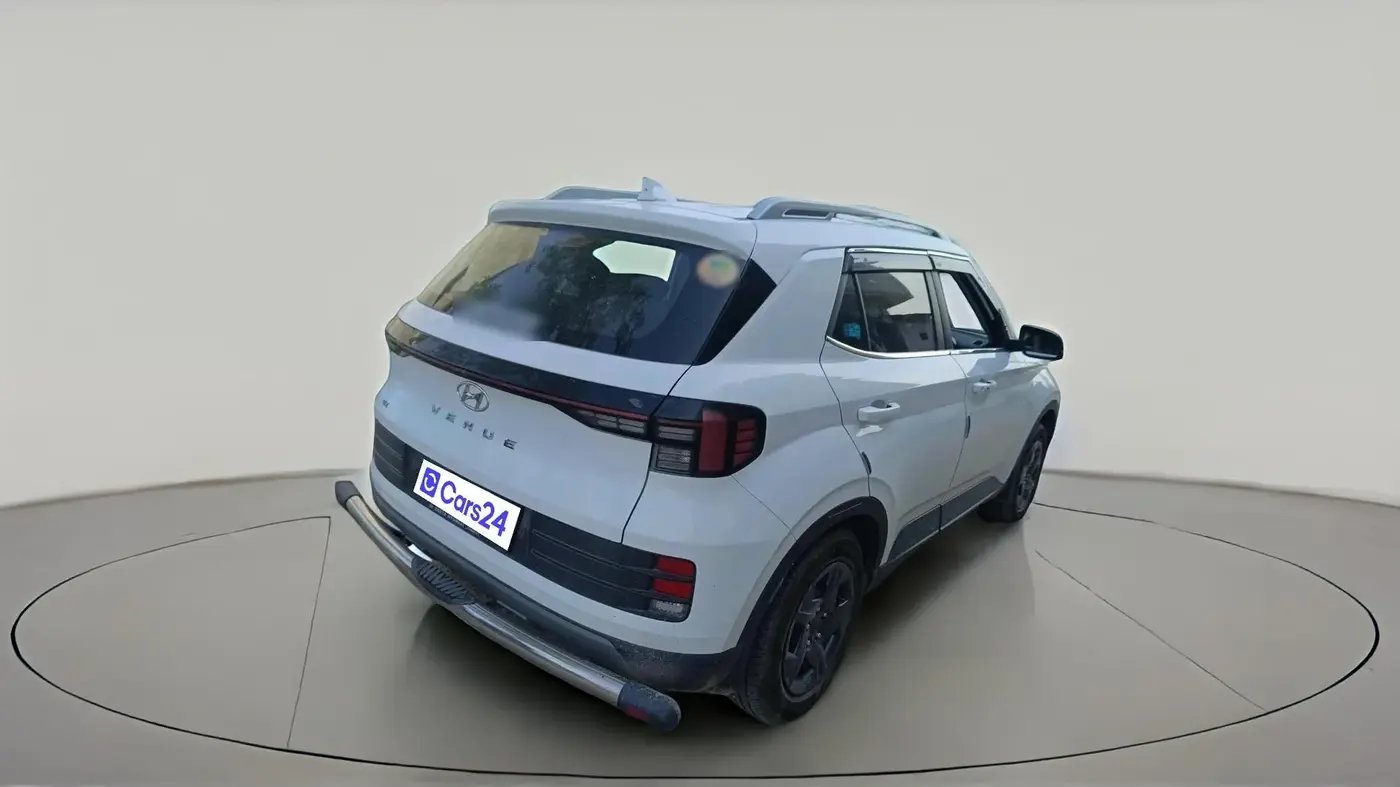 2024 Hyundai VENUE SX 1.2 PETROL, Petrol, Manual, 80,187 km, exterior