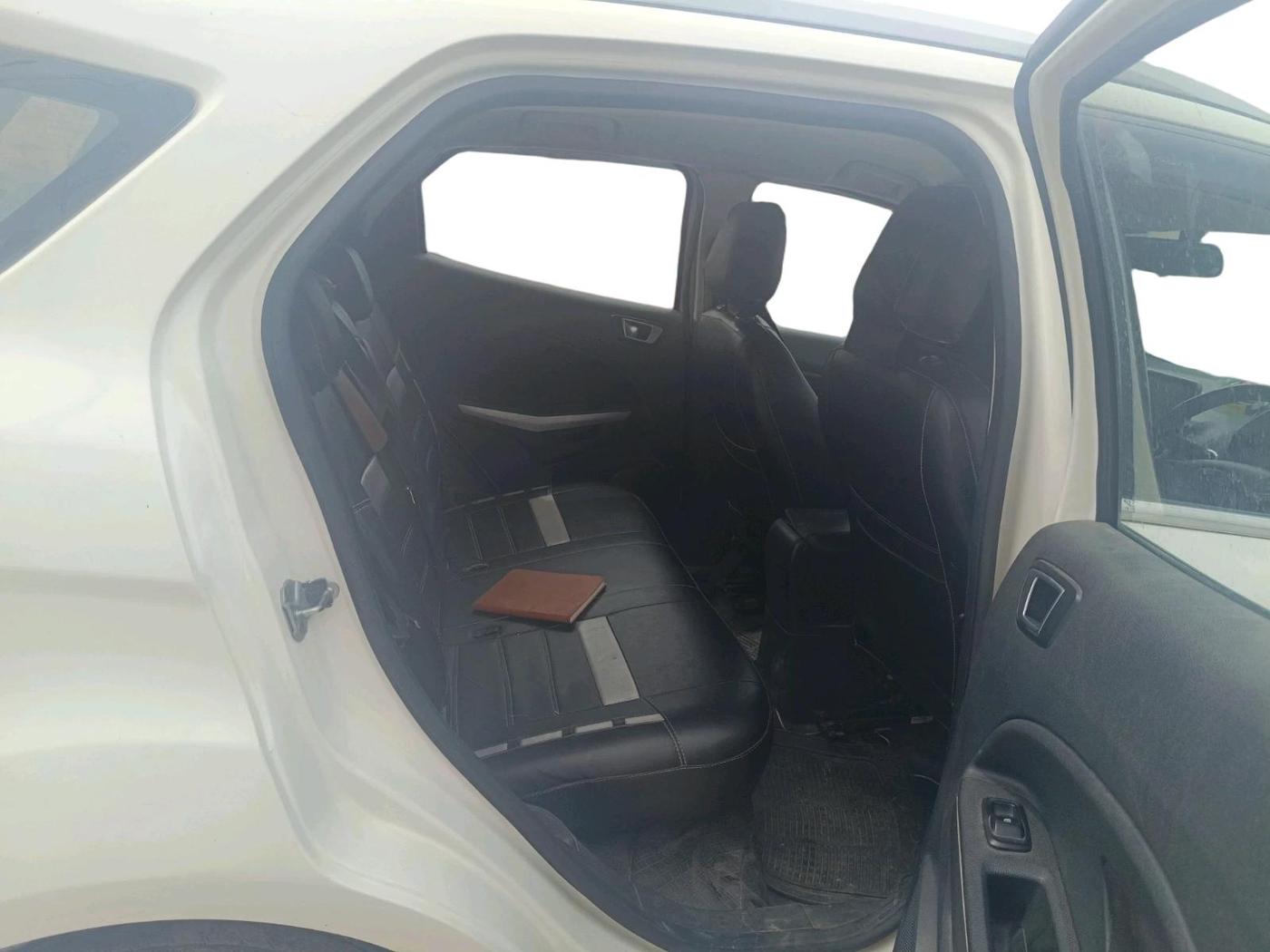 2018 Ford Ecosport TITANIUM 1.5L DIESEL, Diesel, Manual, 1,45,396 km, interior