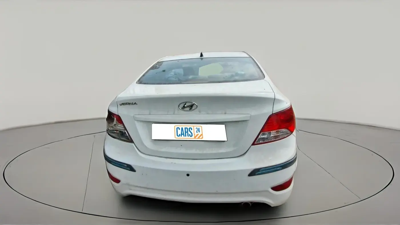 2013 Hyundai Verna FLUIDIC 1.6 VTVT, Petrol, Manual, 1,21,557 km, exterior